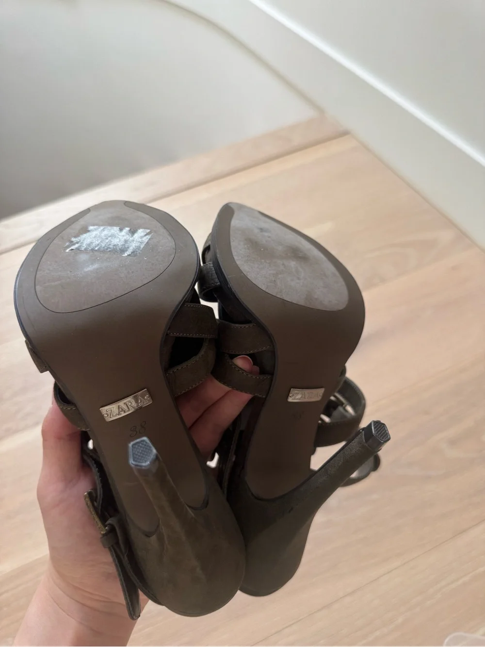 Zara Leather Heels Sandals - Size 38 (7.5) - Picture 6 of 6